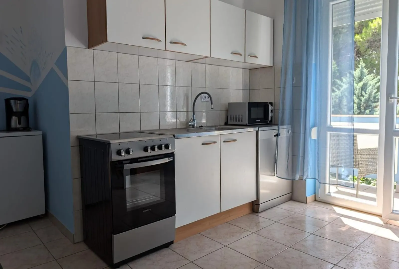 Apartments Lilly Weiss Banjol